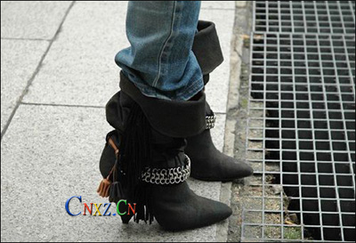 Fringe and metal mix