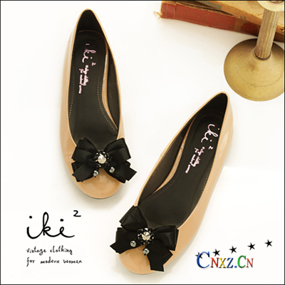 Flat Shoe 9