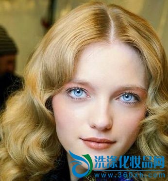 Let your make-up bloom on Christmas