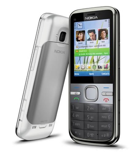 Nokia pushes new C-series phones to focus on mobile social functions