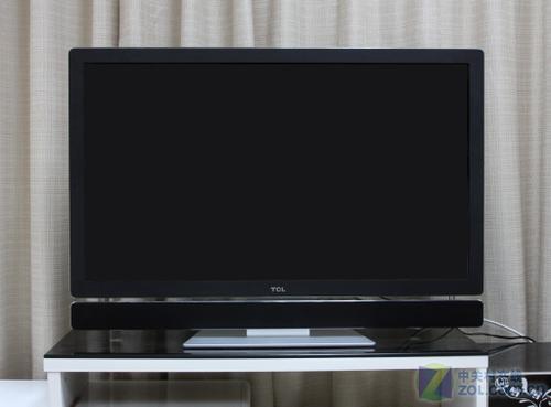 The appearance is still the appearance of double full-thin LCD TV summary