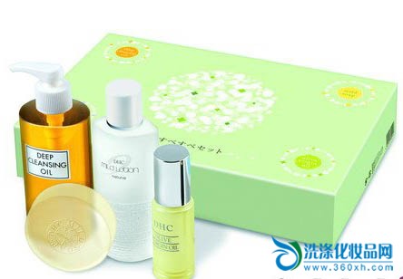DHC Olive Nourishing Set - teaches you skin care