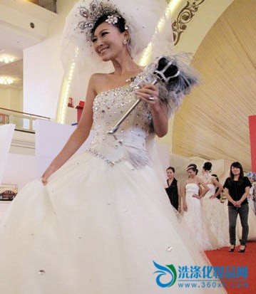 2011 Shanghai Wedding Fair opens "Bride"