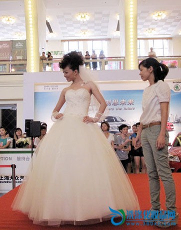 2011 Shanghai Wedding Fair opens "Bride"
