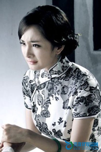 Actress cheongsam makeup