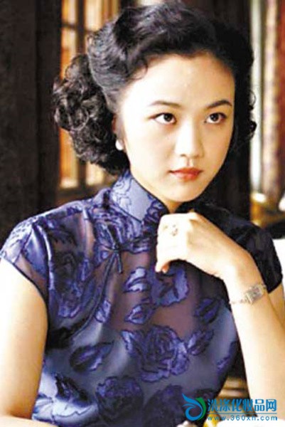 Actress cheongsam makeup