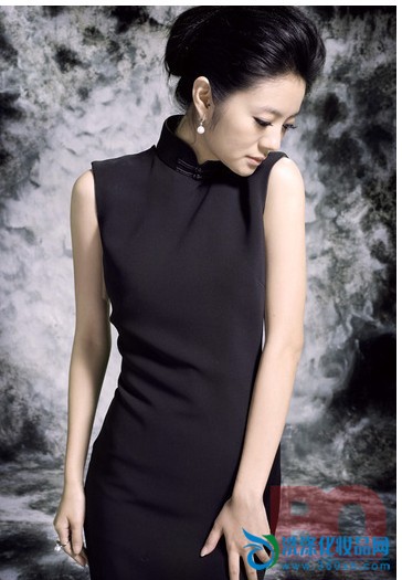 An Yi Xuan cheongsam makeup temperament elegant style