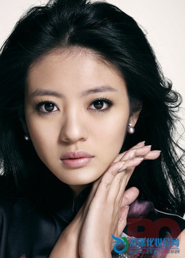 An Yi Xuan cheongsam makeup temperament elegant style