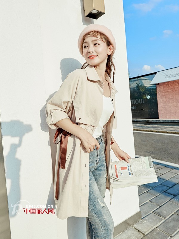 è¿‡å¹´éœ€è¦å‡†å¤‡åŽšè¡£æœå—ï¼Ÿ äº®è‰²é£Žè¡£å¤–å¥—é…ä»€ä¹ˆè¡£æœ