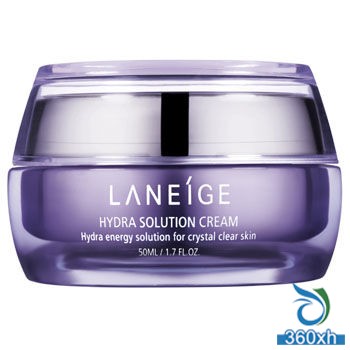 Safe nourishing cream to save dry in autumn