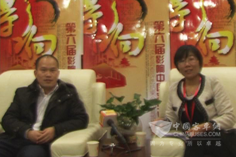 Yaluo Zhonghua Sales and Technical Director Luo Tong receives an interview with China Bus Network