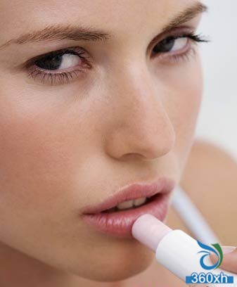Apply lipstick