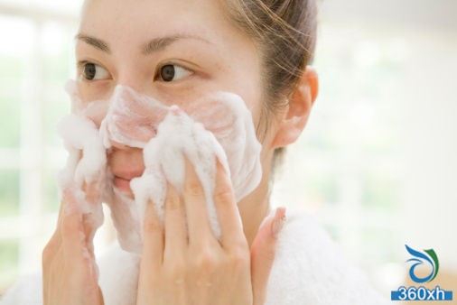 Sensitive skin for gentle cleansing