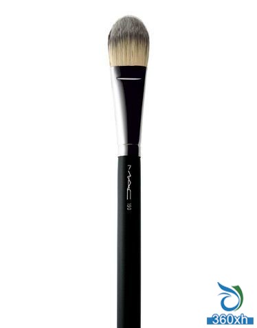 MAC 190 Foundation Brush