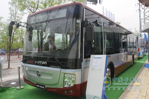 The Foton bus model BJ6123C7BTD is equipped with Allison transmission and LNG engine