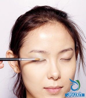 3 steps to solve the troubles of a single eyelid girl