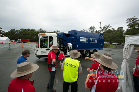 Asia Pacific customer representatives gathered in Australia to experience Allison transmission