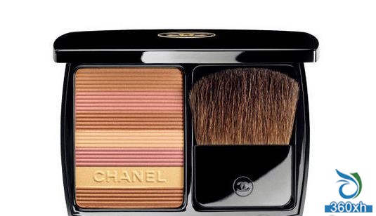 CHANEL Sunshine Brightening Repair Powder