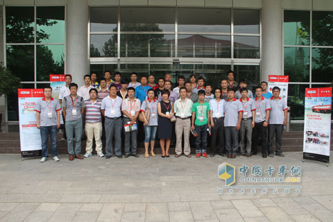 Photo of all participants of the Holset Turbo Turbo Technology Conference