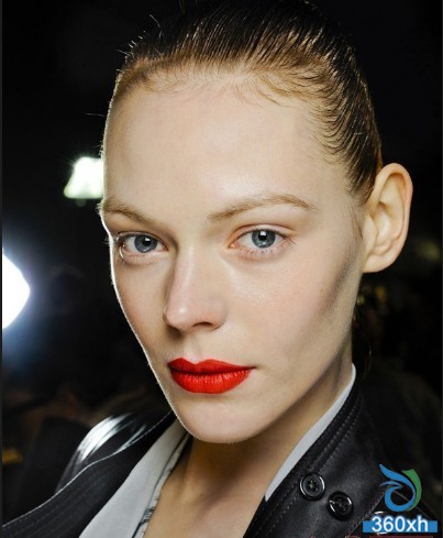 Be the first to know the beauty trend of autumn and winter 2012