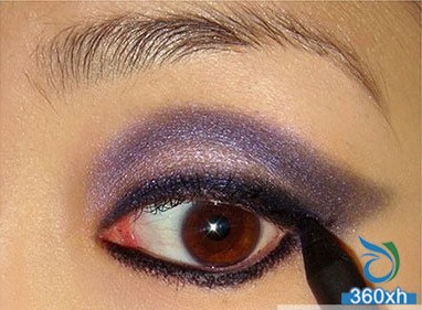 Teach you the charm of purple smoked eye makeup