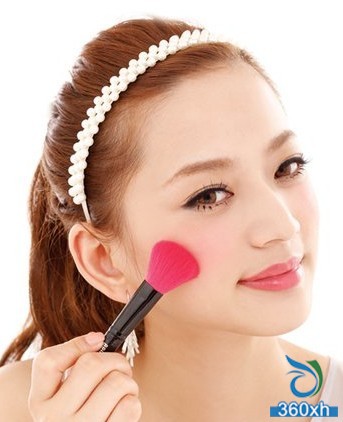 Create a tender and good spirit, reduce the age of round blush