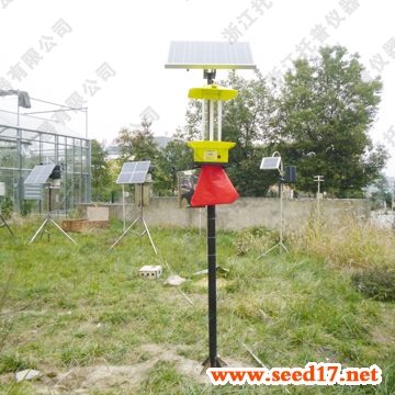 Solar insect killer