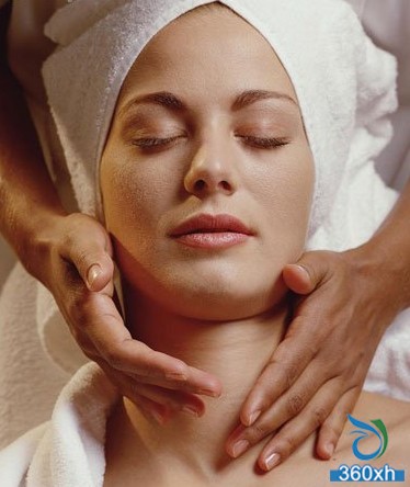 DIY Neck Mask Eliminates neckline hidden age