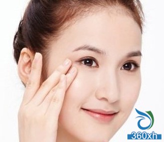 Dark circles, eye bags, eye tightening massage