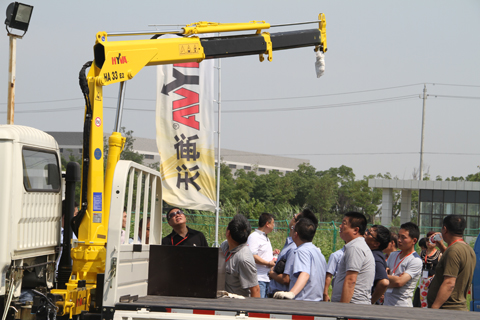 Users pay attention to Haiwo truck crane