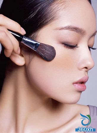 Use a concealer to show the perfect look