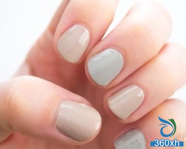 French feather manicure to create the most realistic shape