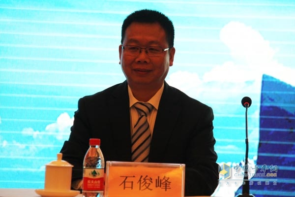 Long Jun Petrochemical General Manager Shi Junfeng