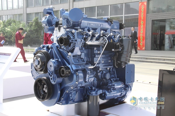 MaxxForce-4.8L engine