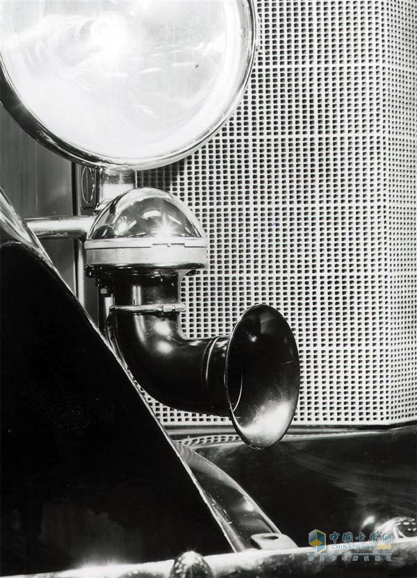 1925 Bosch Horn for Mercedes-Benz