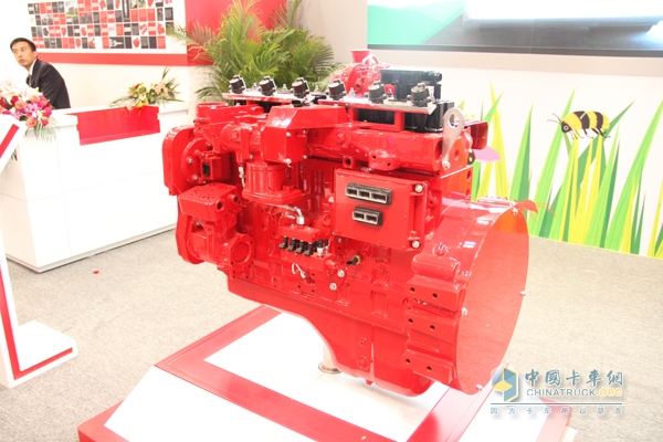 Cummins' first L8.9G natural gas engine