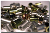 The "Spank Nut" nut developed by Otsuka Forming has been widely adopted by the industry.