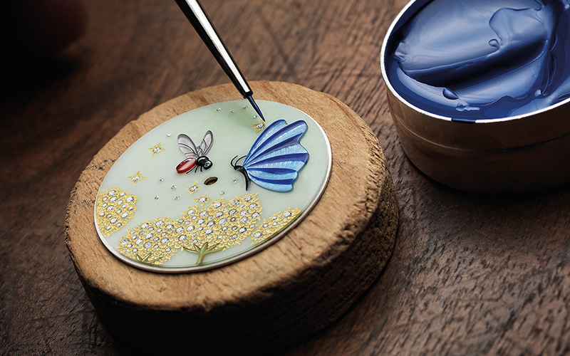 Paris is still the United States introduced the precious watch bee butterfly Jioni watch