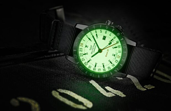 Glycine launches the new Base 22 Mystery "Luminous" watch