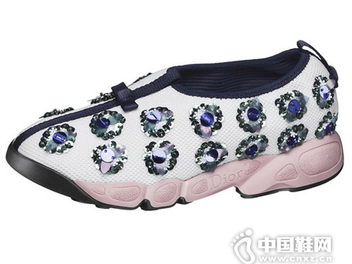 The DIOR Fusion Sneakersè¿åŠ¨éž‹(ç™½è‰²ç½‘çœ¼ x ç²‰çº¢è‰²èƒ¶åº•)ï¼Œå”®ä»·41,000å…ƒã€‚