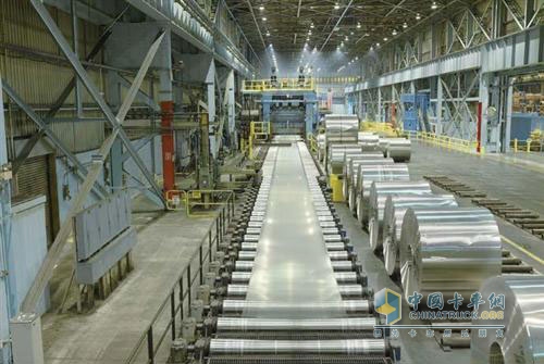 Novelis raises aluminum prices