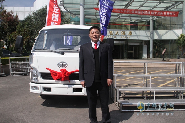 Dong Anguo, Assistant to General Manager of FAW Xichai Sales Co., Ltd.