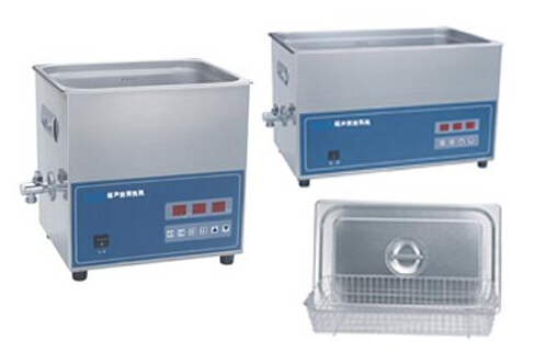 Ultrasonic cleaning machine