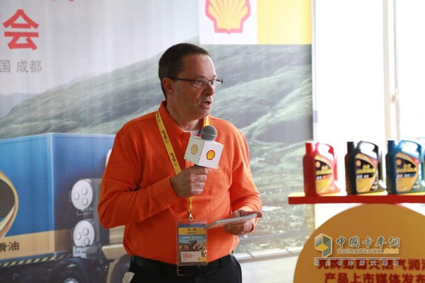 Richard Turker, Global Technology General Manager, Shell Commercial and Industrial Fuels and Lubricants