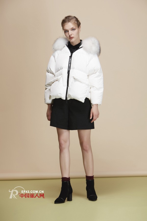 ç™½è‰²ç¾½ç»’æ€Žä¹ˆæ­é… ä»Šå¹´æµè¡Œä»€ä¹ˆæ¬¾å¼çš„ç¾½ç»’æœ
