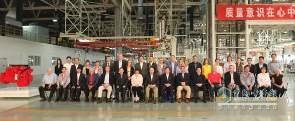 Indian Indian Governor Mike Pence and Indiana State Economic and Trade Delegation with Foton Cummins