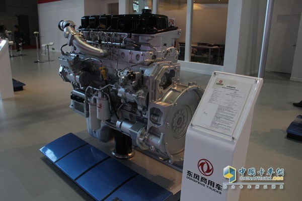 Dongfeng Cummins 13L Engine on display at the 16th Shanghai International Auto Show