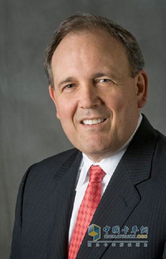 Thomas Gross, Vice Chairman of Eaton, President and Chief Operating Officer of the Electric Group, will retire on August 31, 2015