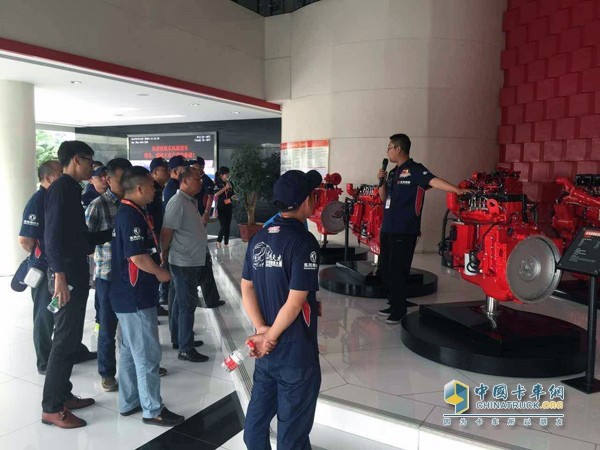 Dongfeng Hubei and Hunan Regional Major Customers Participate in Dongfeng Cummins Plant