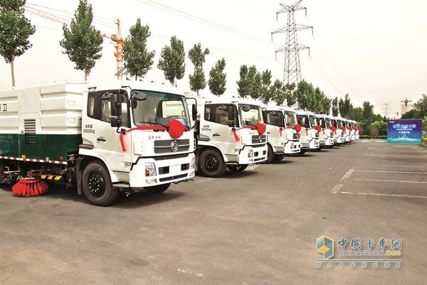 Zoomlion sanitation vehicle assists Tianjin city construction